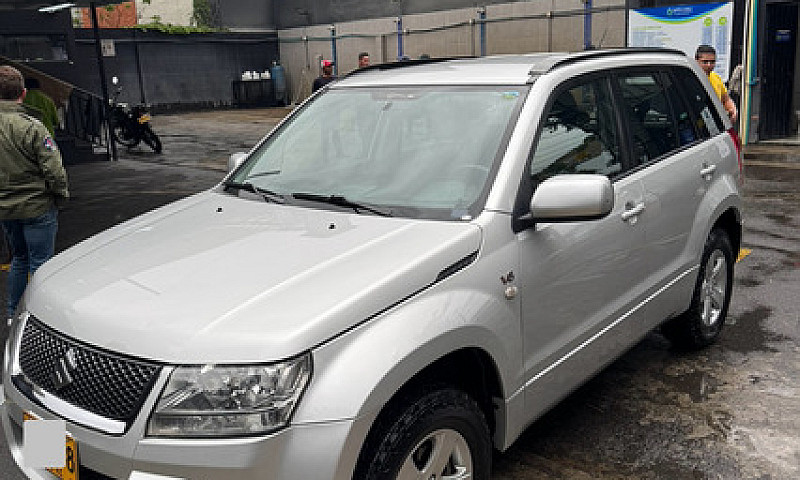 Suzuki Grand Vitara ...