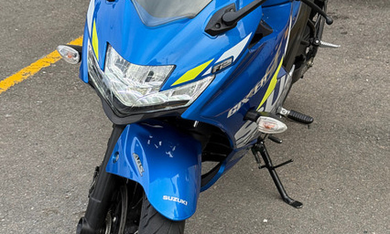 Suzuki Gixxer Sf 250...