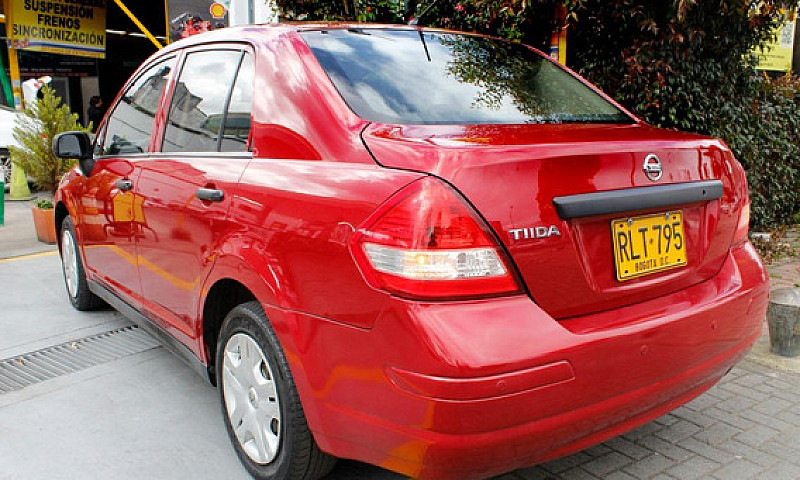 Nissan Tiida Miio 20...