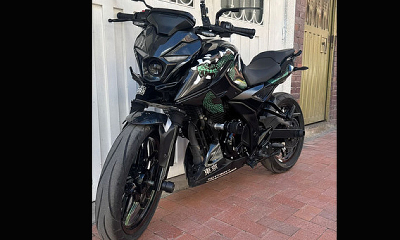 Bajaj Pulsar N250 20...