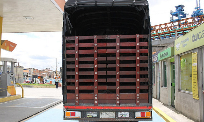 Chevrolet Nhr 2.8 Es...