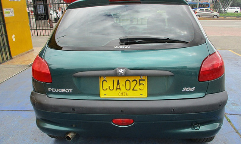 Peugeot 206 1.4 Xr...