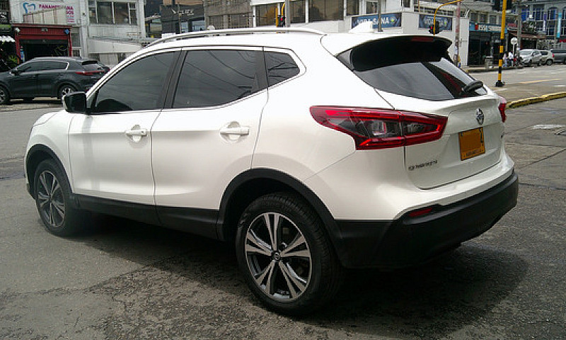 Nissan Qashqai 2.0 A...
