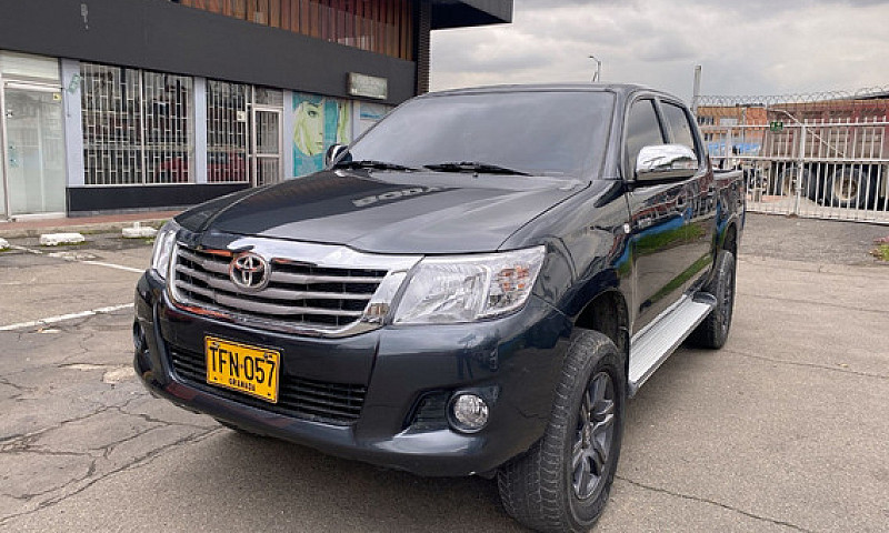Toyota Hilux 2.5 Imv...