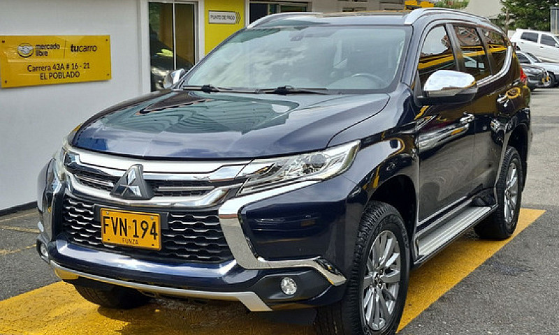 Mitsubishi Montero 3...