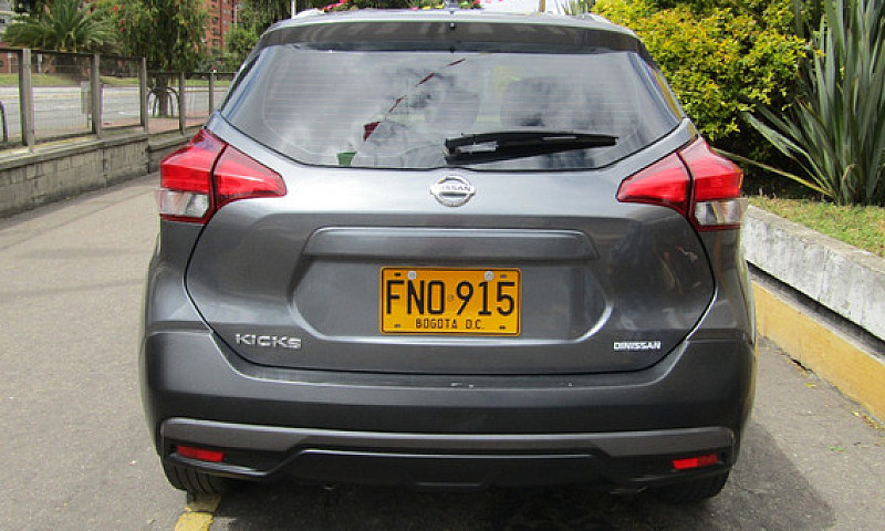Nissan Kicks 1.6 Sen...