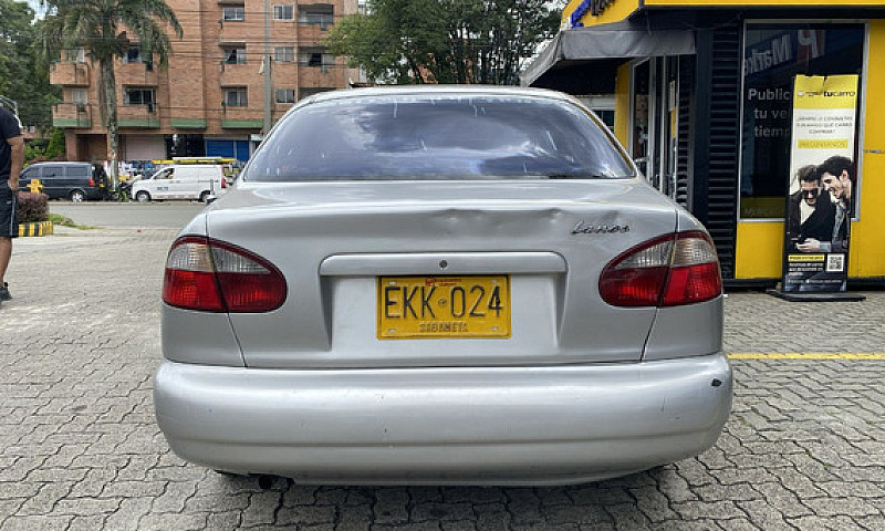 Daewoo Lanos 1.5 Lse...
