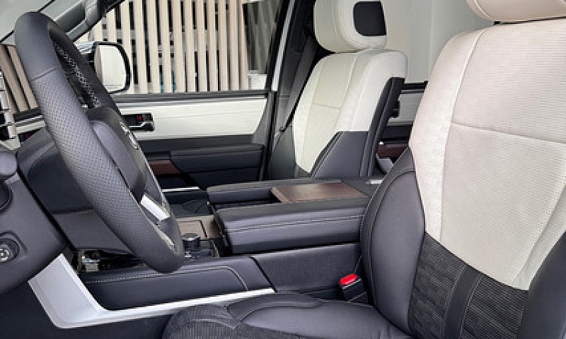 Toyota Sequoia 3.5 V...