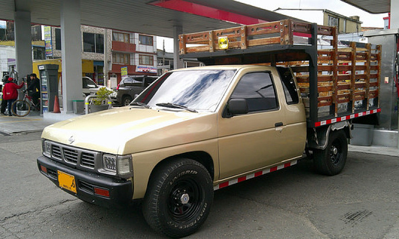 Nissan D21 2.4 4X2...
