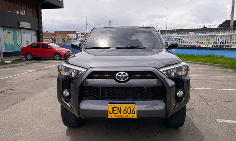 Toyota 4Runner 4.0 S...