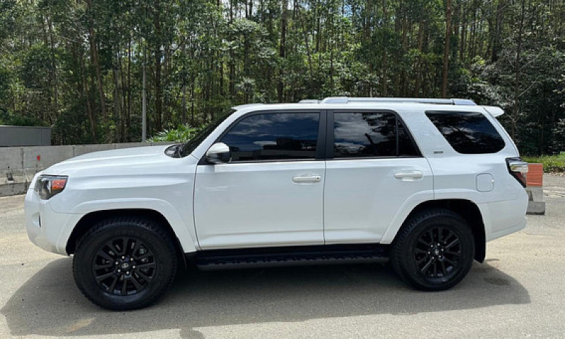Toyota 4Runner 4.0 S...