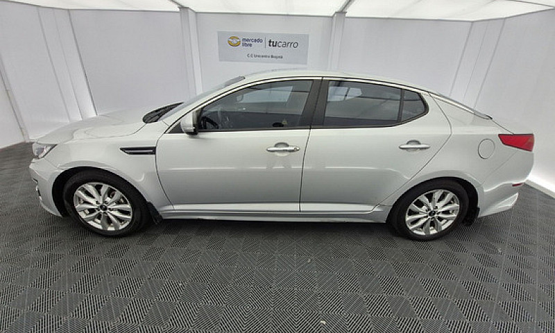 Kia Optima 2.0...