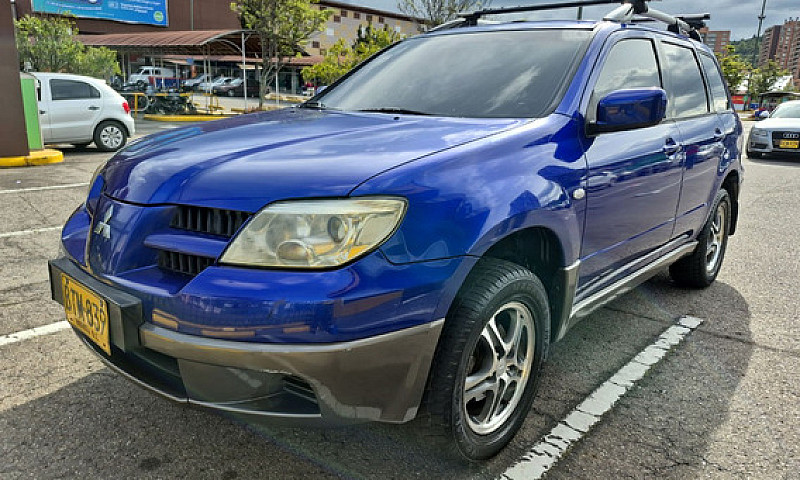 Mitsubishi Outlander...