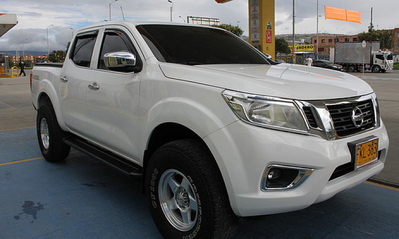 Nissan Frontier 2.5 ...