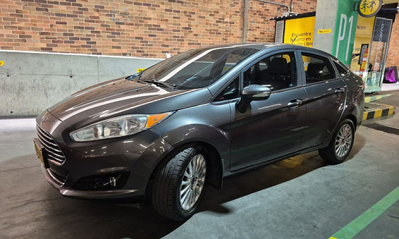 Ford Fiesta 1.6 Tita...