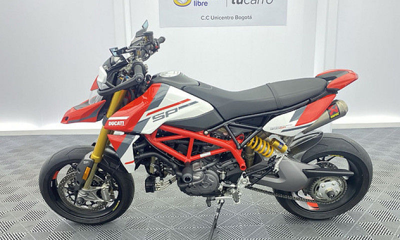 Ducati Hypermotard 9...