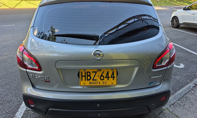 Nissan Qashqai 2.0 4...