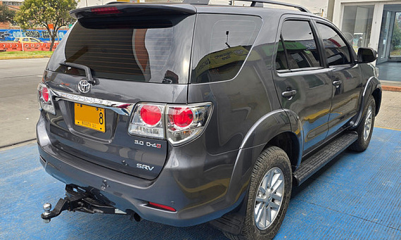 Toyota Fortuner 3.0 ...
