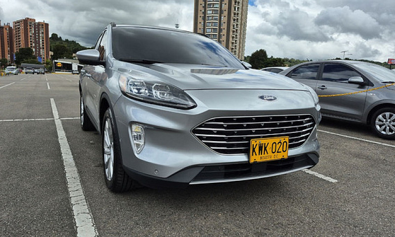 Ford Escape Titanium...
