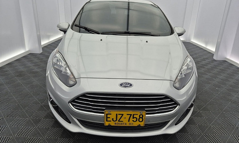 Ford Fiesta 1.6 Tita...