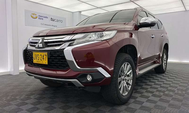 Mitsubishi Montero S...