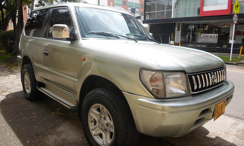 Toyota Prado Sumo 20...