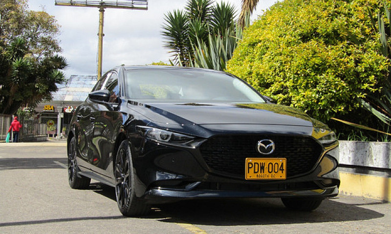 Mazda 3 2.5 Grand To...