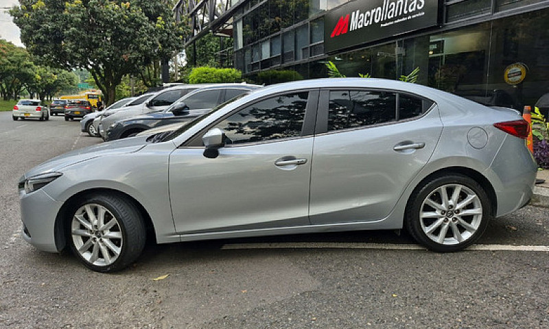 Mazda 3 2.0 Grand To...