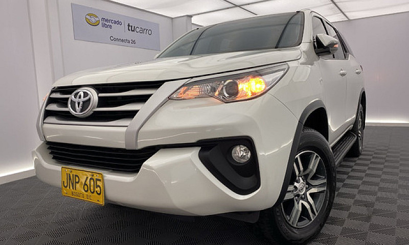 Toyota Fortuner 2.4 ...