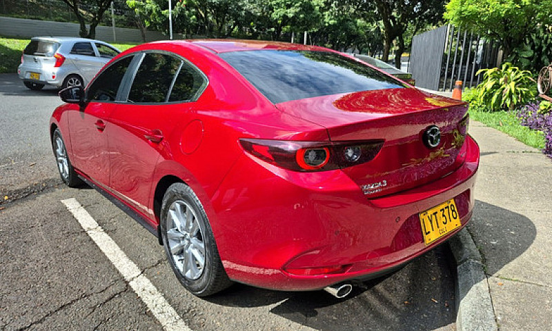 Mazda 3 2.0 Touring ...