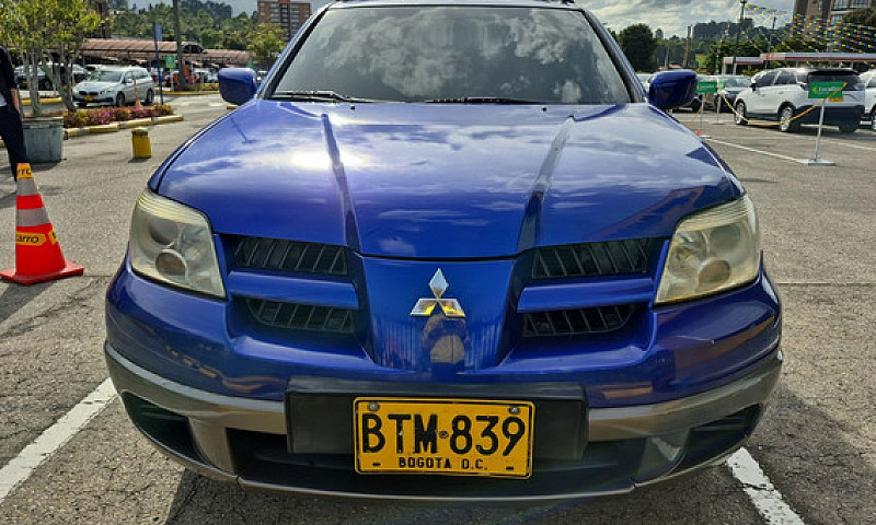 Mitsubishi Outlander...