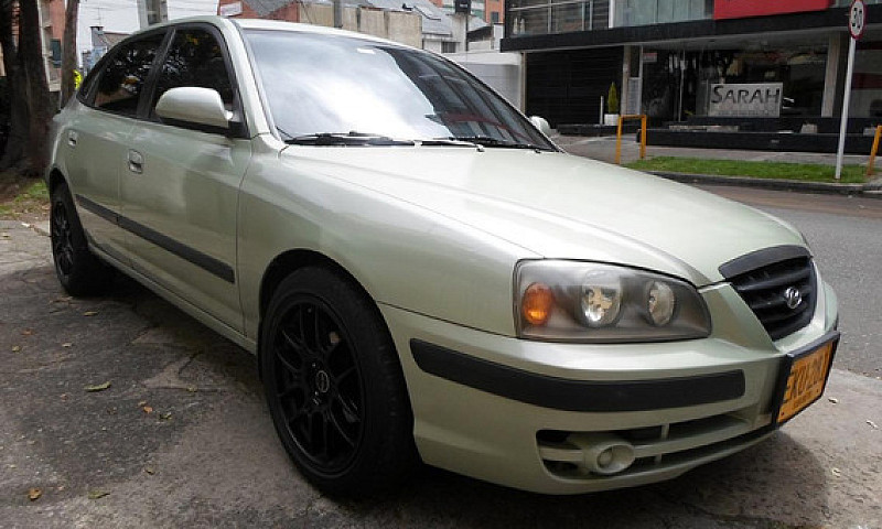 Hyundai Elantra 2.0 ...