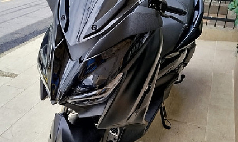 Yamaha Xmax 300 (Per...
