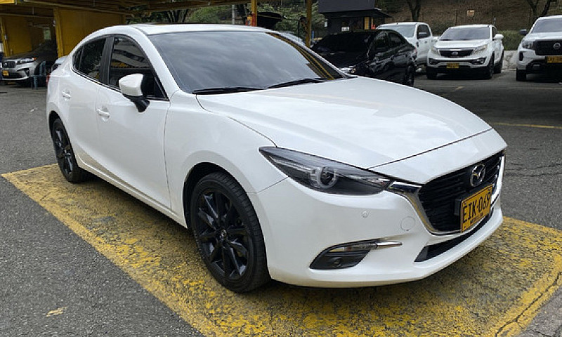 Mazda 3 2.0 Grand To...