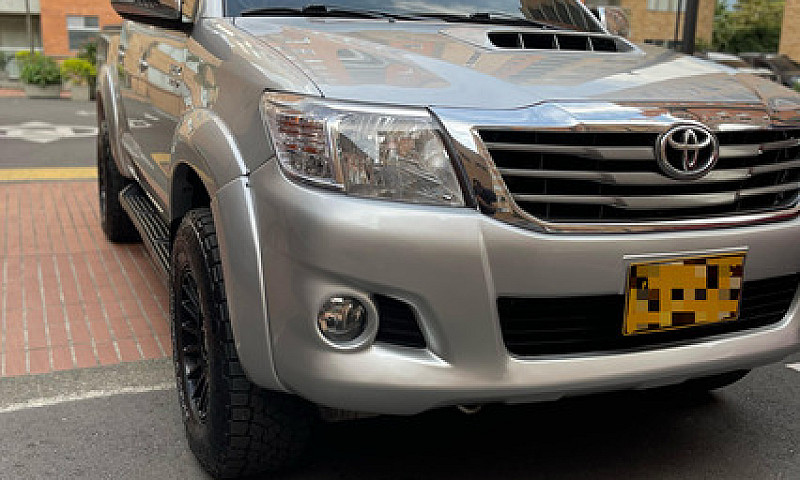 Toyota Hilux 3.0 Srv...