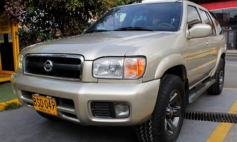 Nissan Pathfinder 3....