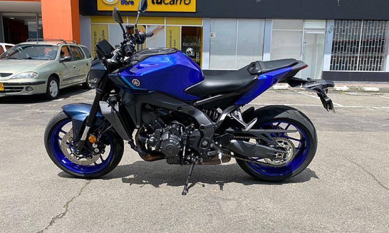 Yamaha Mt09 2025...