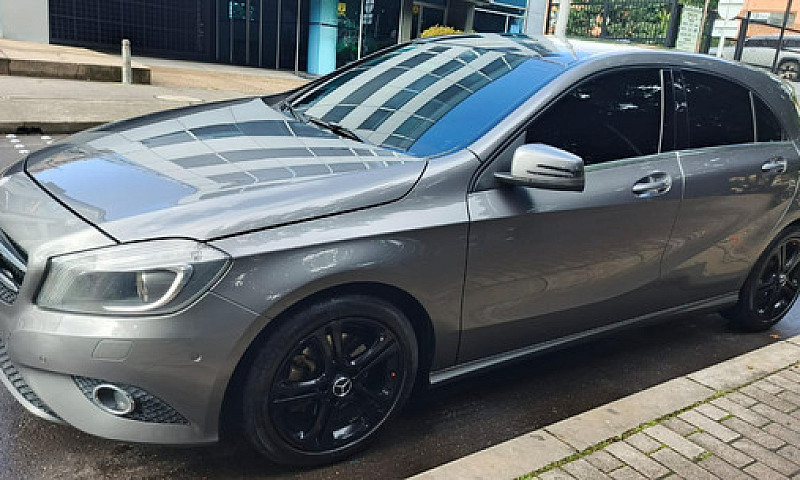Mercedes-Benz Clase ...