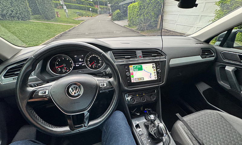 Volkswagen Tiguan Al...