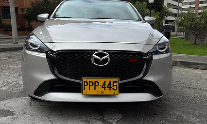 Mazda 2 Sport Grand ...
