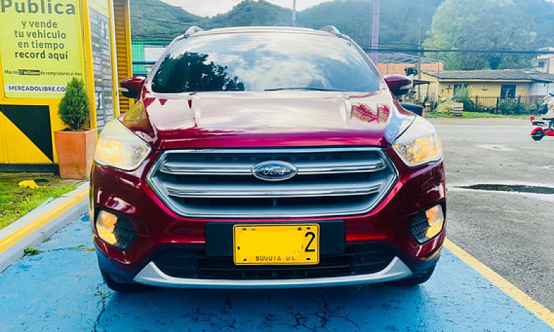 Ford Escape Titanium...