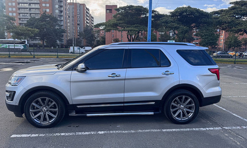 Ford Explorer 3.5 Li...