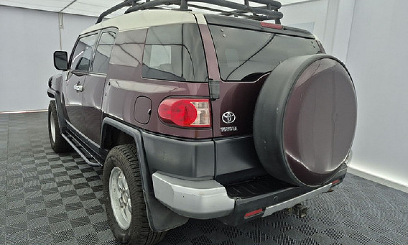 Toyota Fj Cruiser 4....
