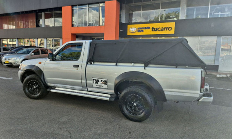 Nissan Np300 Frontie...