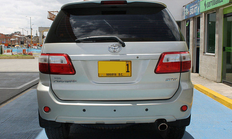 Toyota Fortuner 2.7 ...