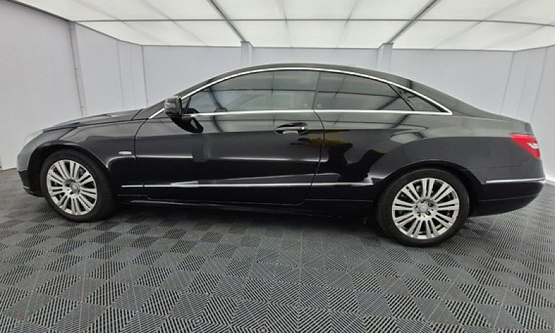 Mercedes Benz E250 1...