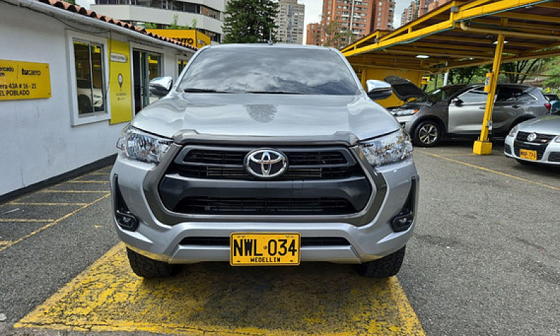 Toyota Hilux 2.4 Sr ...