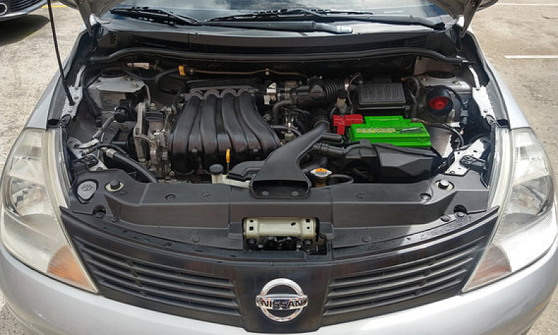 Nissan Tiida 1.8 Mii...