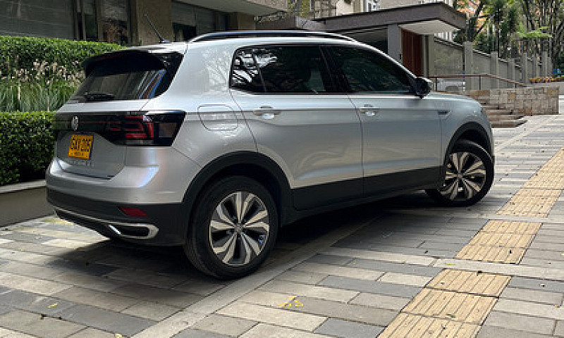 Volkswagen T-Cross 1...