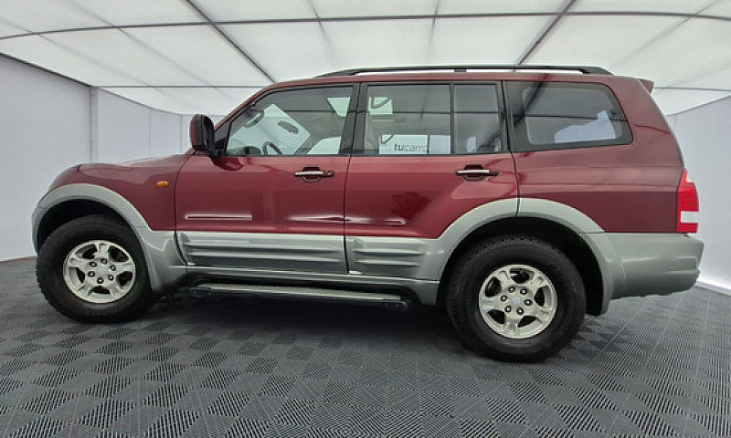 Mitsubishi Montero 3...